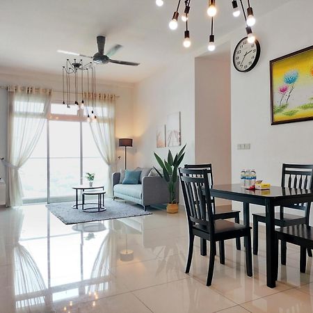 Delight Homestay Twin Galaxy Johor Bahru Exteriér fotografie